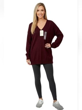 Lucky Brand" Cotton Blend Sweater, NWT Brand Maroon V-Neck Oversized (M) Sweater